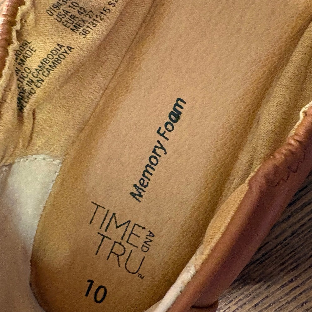 Time and Tru Ballet Flats Womens 10 Tan Excellent Memory Foam Slip On Shoes - Picture 4 of 10